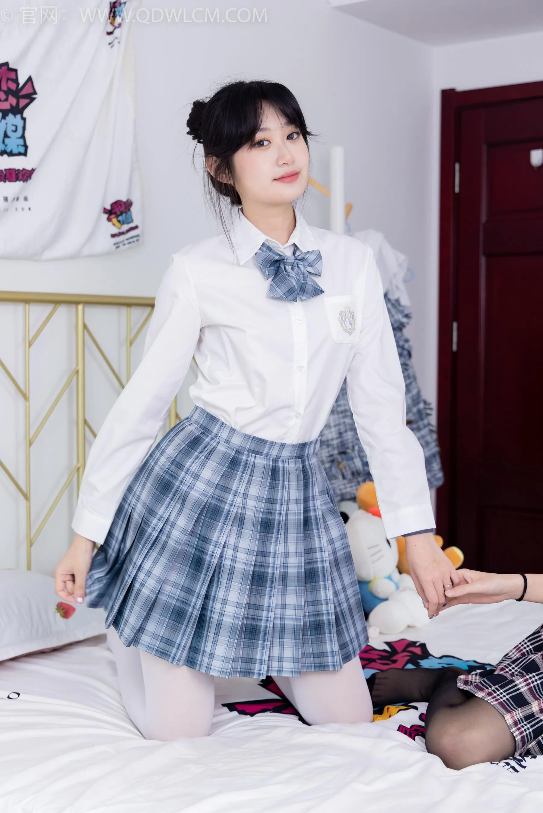 物恋传媒 NO.1582 菜菜小敏-学院姐妹花 [177P]插图8
